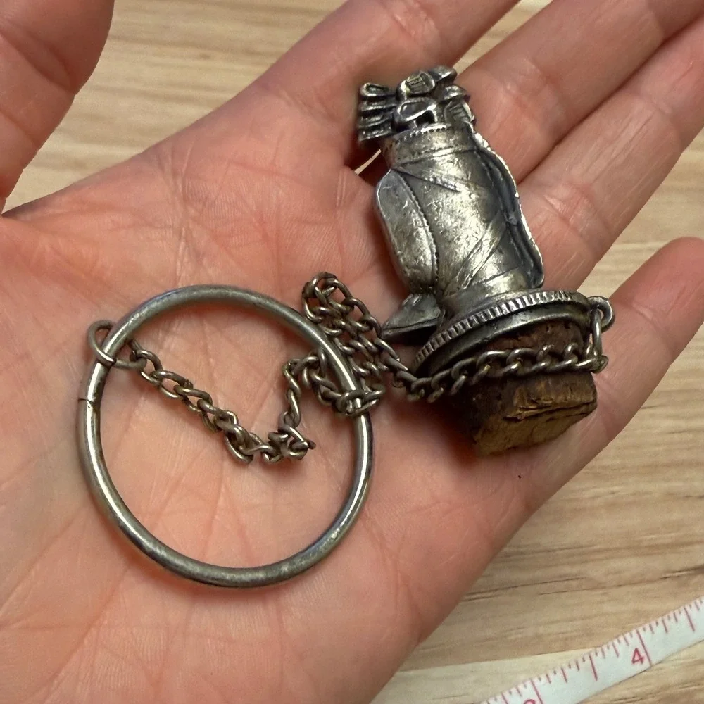 Vintage Golf Bag Bottle Stopper Silver Tone Metal Barware with Chain Cork Base